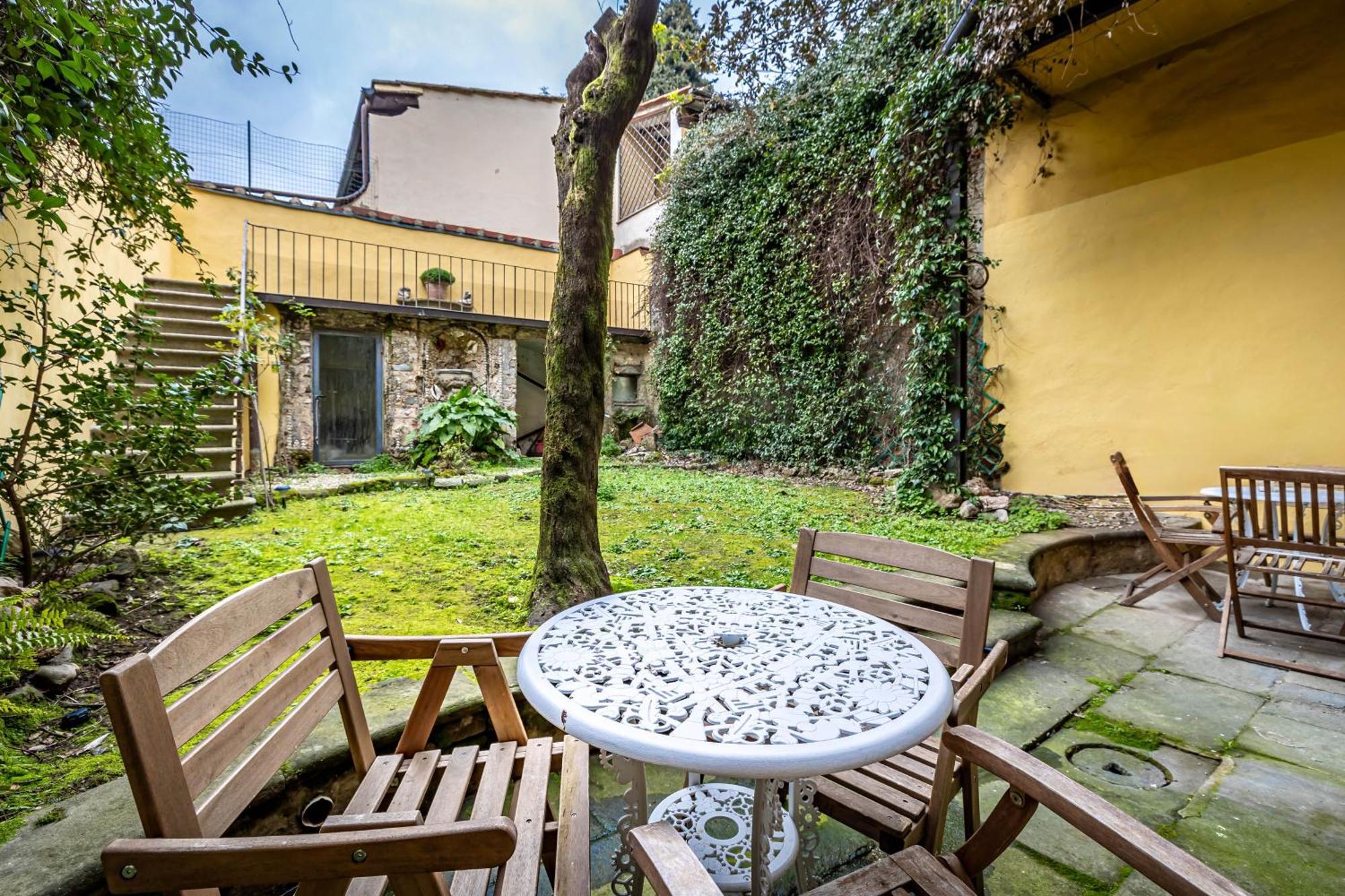 Roommo Pergola Florens Exteriör bild